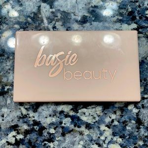 ☀️Basie beauty bronzy AF Bronzer ☀️